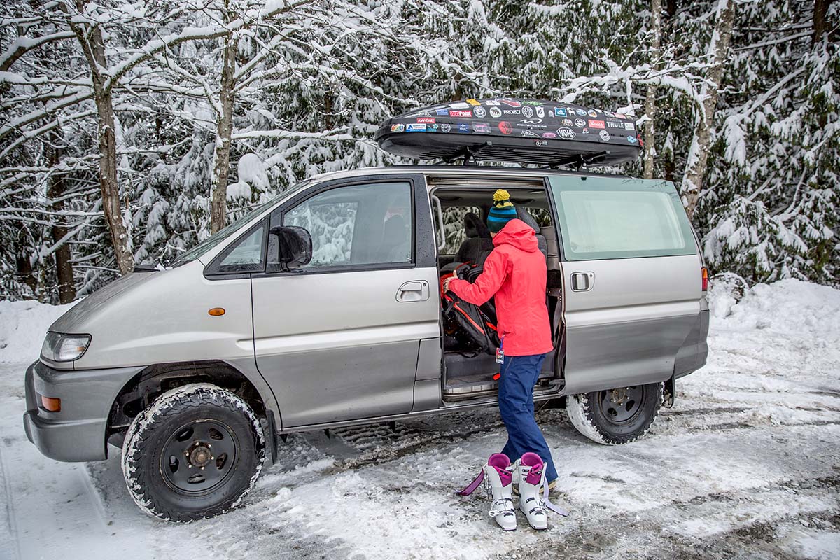 Women's ski boots (organizing van in parking lot)